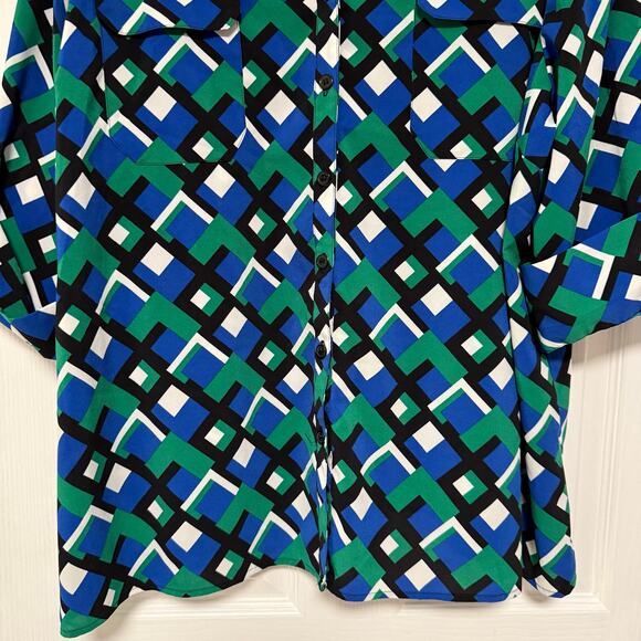 Catherines Women's Geometric Button Front 3/4 Sleeve Top Size 3X - Picture 3 of 14